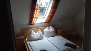 Rollaway beds, free WiFi, bed sheets
