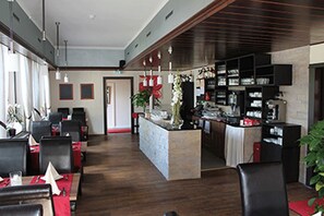 Daily buffet breakfast (EUR 5.00 per person)