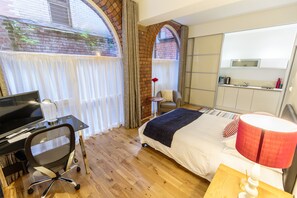 Deluxe-Studiosuite, Kochnische | Eigene Kochnische