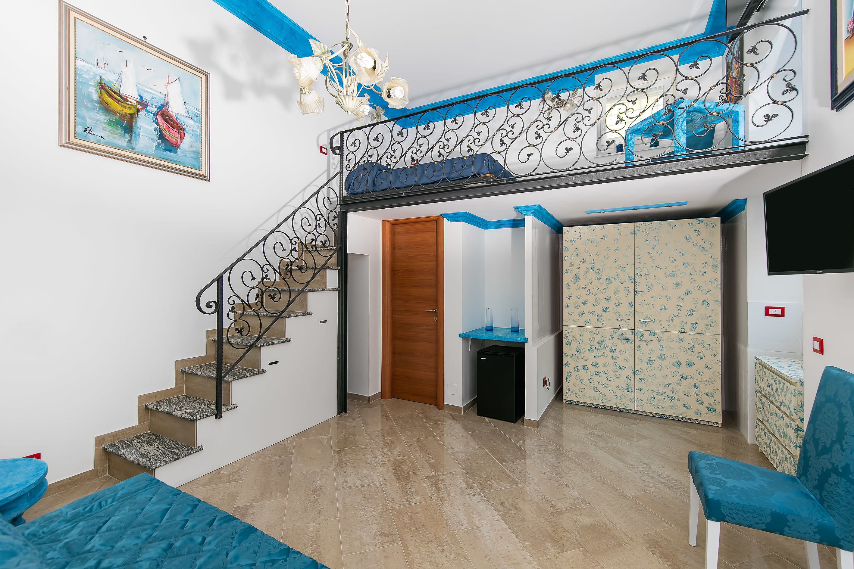 Comfort Room | Minibar, in-room safe, soundproofing, free WiFi