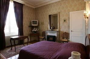 Standard Double Room | Individually decorated, individually furnished, iron/ironing board