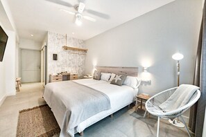 In-room safe, blackout drapes, free WiFi, bed sheets - Maresía Canteras Urban (Las Palmas de Gran Canaria)