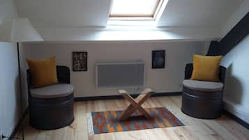 2 habitaciones, escritorio, sistema de insonorización y wifi gratis
