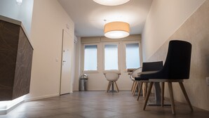 Ảnh chưa phân loại, 2 trong số 20 ảnh, nút