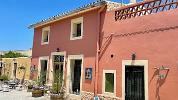 Voorkant van accommodatie