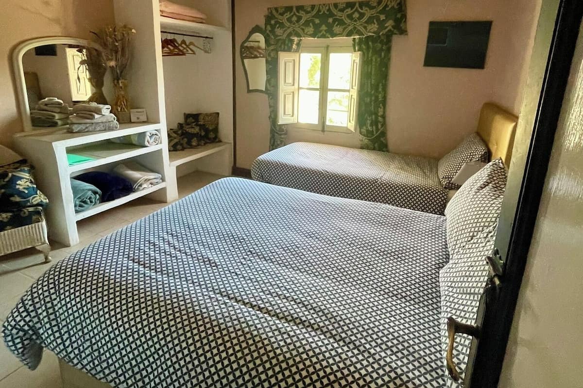 Trippelrum | Duntäcken, individuell inredning, unika möbler och strykjärn/strykbräda