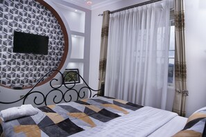 Deluxe Room | Balcony - Red Sox Hotel (Seeta)
