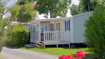 Premium Cottage, 3 Bedrooms | Terrace/patio