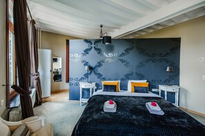 Deluxe Double or Twin Room, Courtyard View | Individually decorated, individually furnished, desk, blackout drapes - Roosendaelhof (Geel)