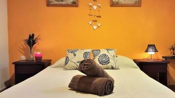 Departamento tradicional, 2 habitaciones, en el área del jardín | 2 habitaciones, wifi gratis y ropa de cama