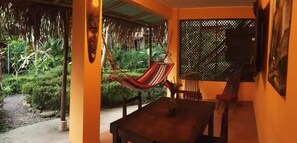 Traditional Apartment, 2 Bedrooms, Garden Area | In-room dining - Mango 2 Bedroom Flat (Cóbano)