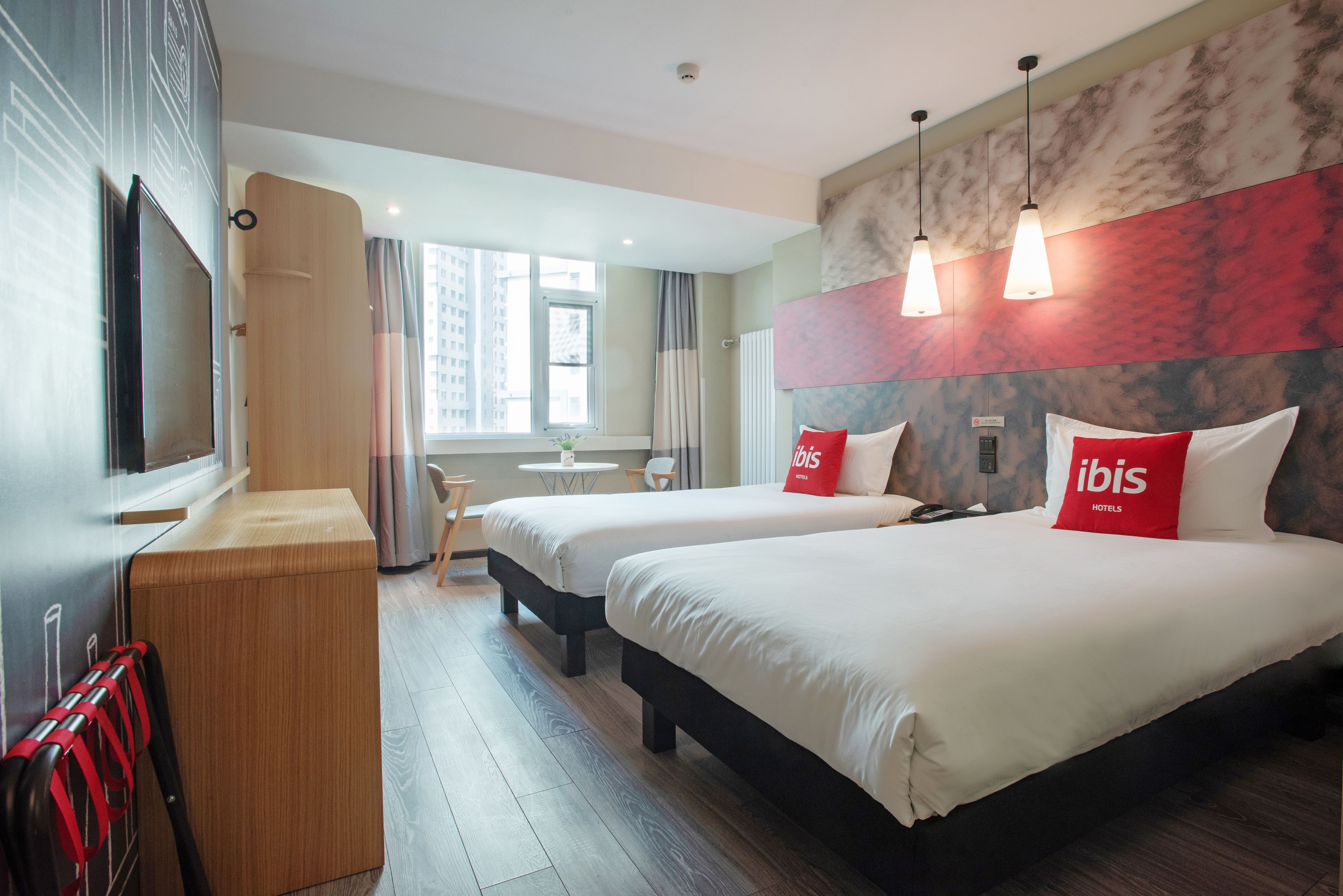 Twin Room (Mainland Chinese Only) | In-room safe, blackout drapes, free WiFi, bed sheets