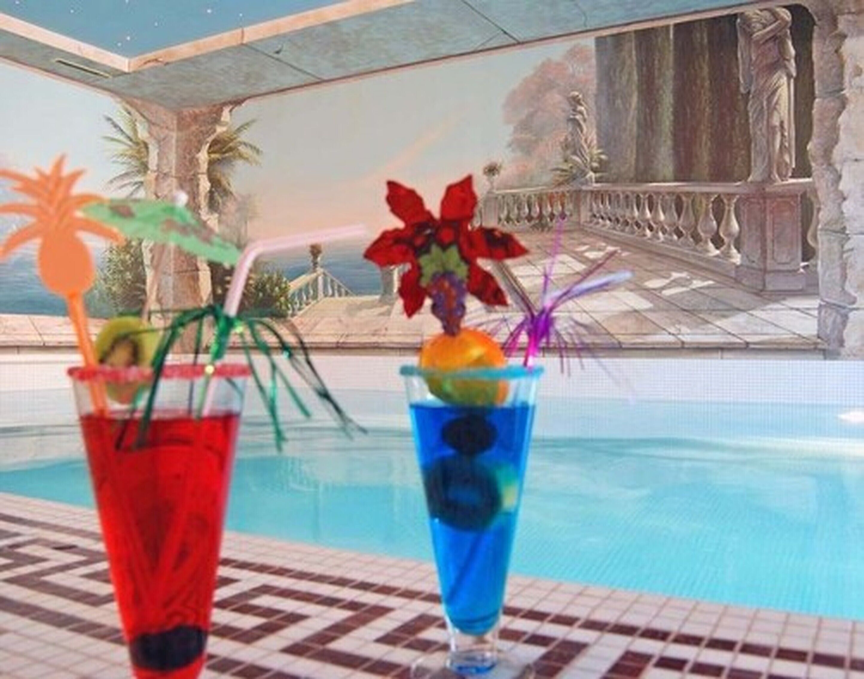 indoor pool, open 7:00 am to 10:00 pm, pool loungers