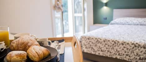 1 chambre, literie de qualité supérieure, bureau