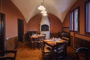 Free daily local cuisine breakfast
