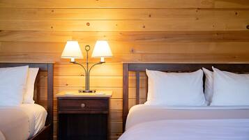 Comfort Single Room, 2 Queen Beds, Private Bathroom | Room amenity