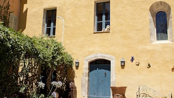 Overnatningsstedets facade
