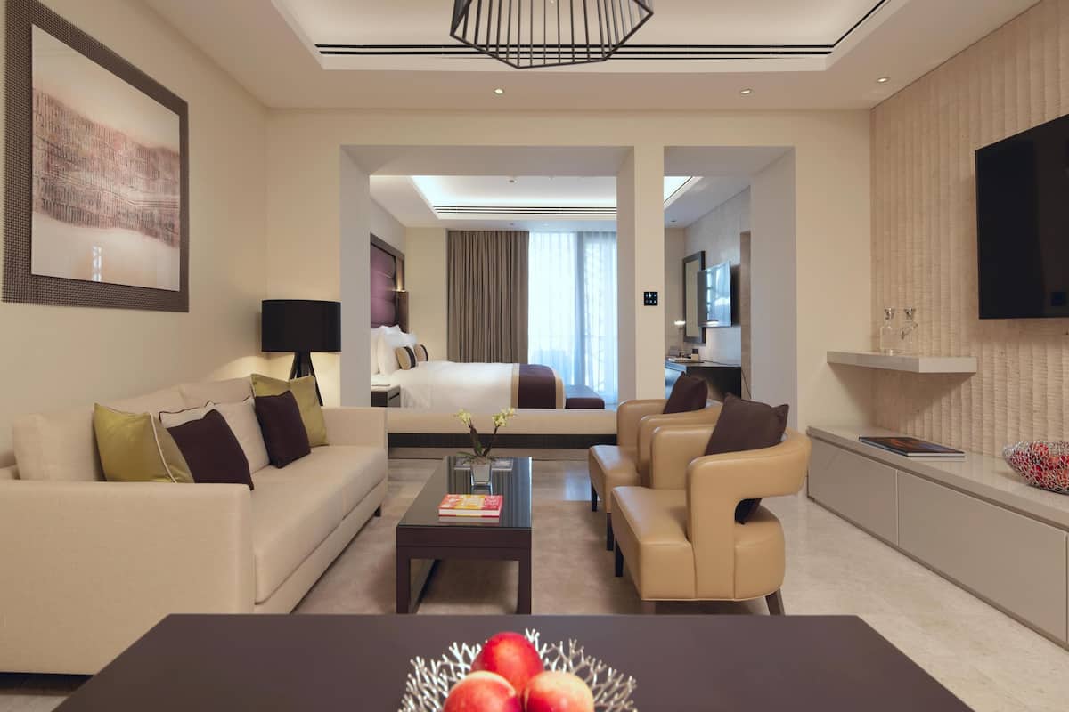Junior Suite, 1 Bedroom, Balcony (Junior Suite) | 1 bedroom, premium bedding, minibar, in-room safe
