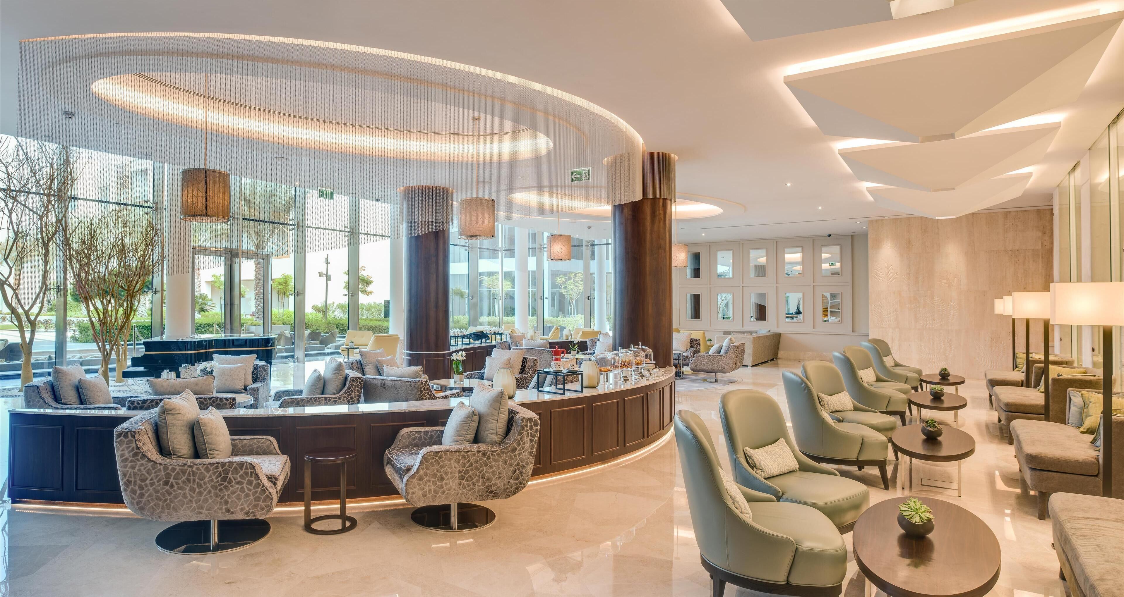 4 restaurants, breakfast, lunch, dinner served; international cuisine