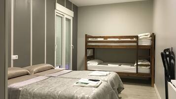 Quadruple room (2 beds, 1 bunk bed) | Bathroom