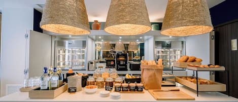 Daily buffet breakfast (EUR 18 per person)
