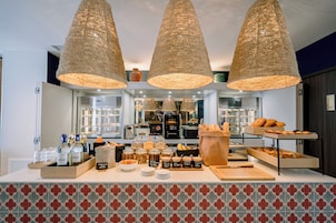 Daily buffet breakfast (EUR 18 per person)