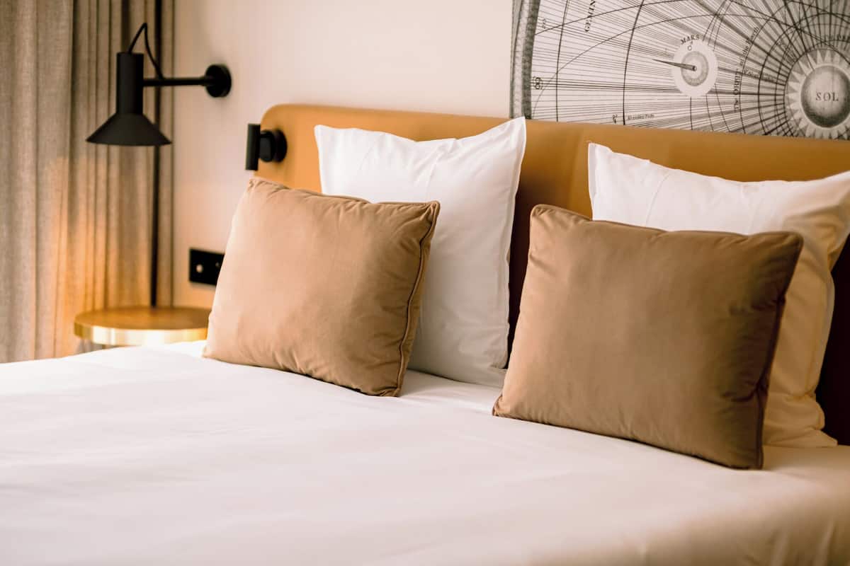 premium suite | 1 bedroom, premium bedding, pillow-top beds, free minibar