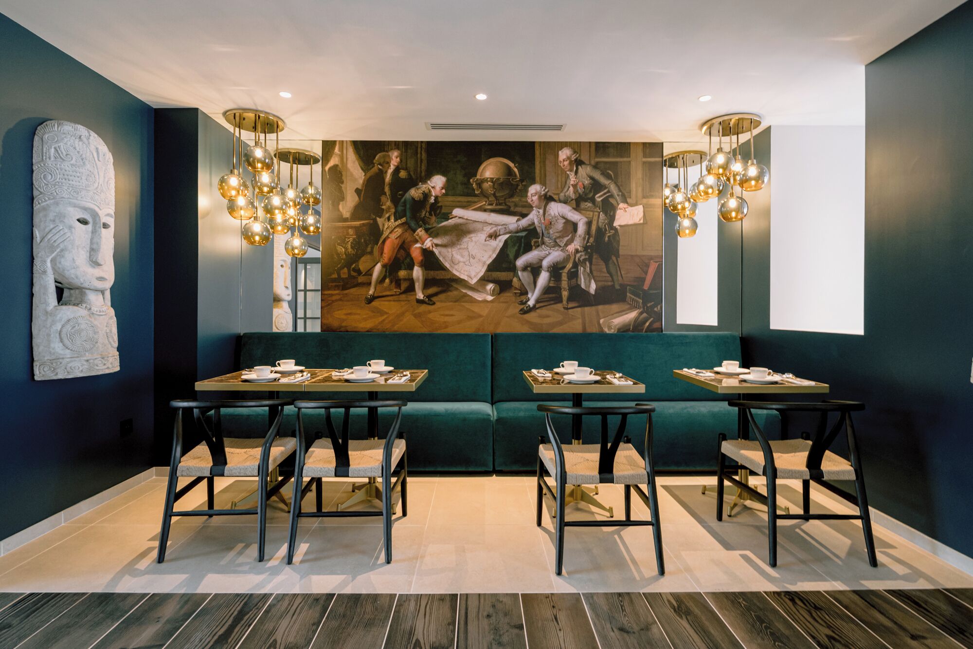 daily buffet breakfast (eur 18 per person)