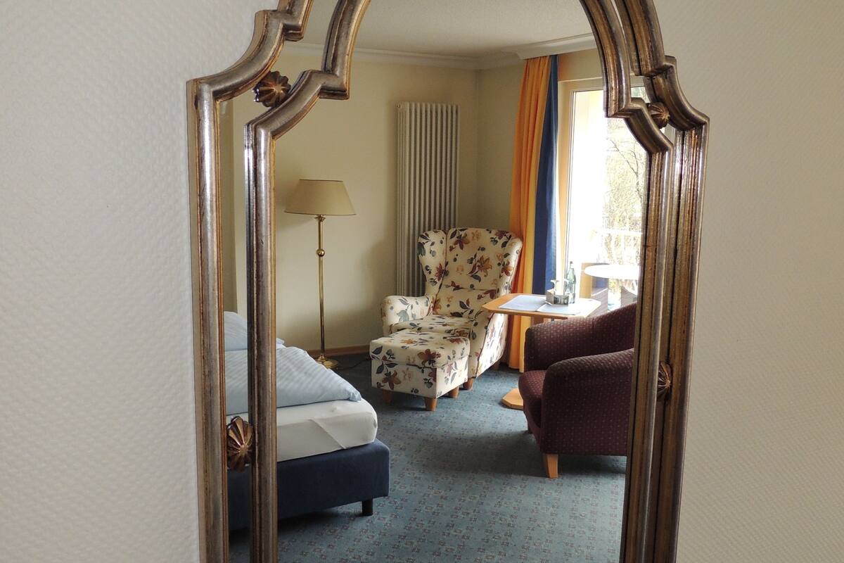 double room | desk, soundproofing, free wifi, bed sheets