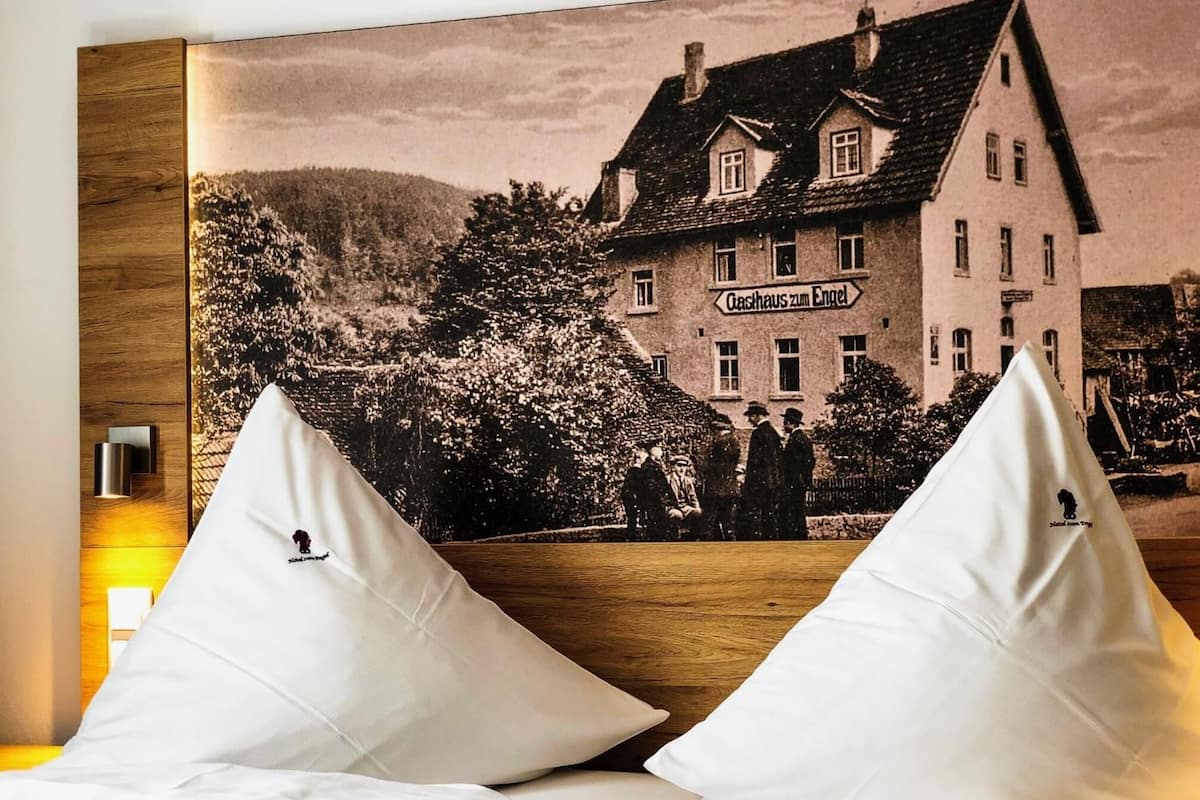 desk, soundproofing, free wifi, bed sheets