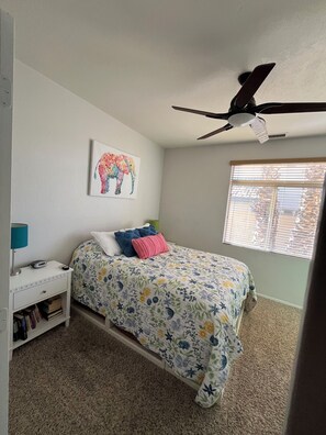 4 Schlafzimmer, Bügeleisen/Bügelbrett, WLAN, Bettwäsche