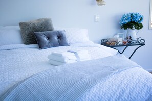 5 bedrooms, iron/ironing board, travel cot, WiFi