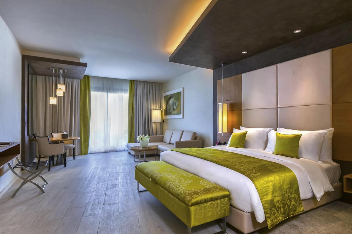 Premium Room, 1 King Bed, Lake View | 1 bedroom, premium bedding, in-room safe, individually decorated