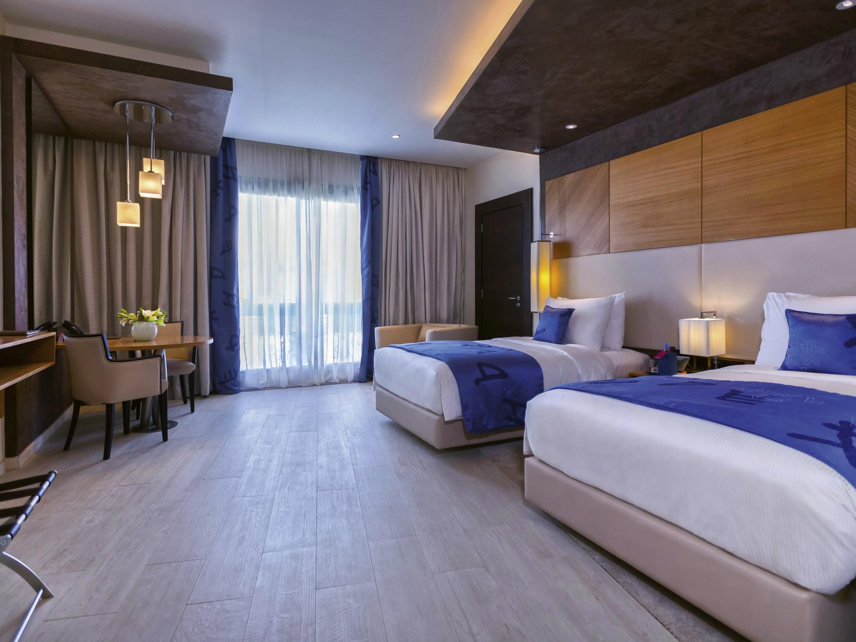 Peralatan tempat tidur premium, peti besi dalam bilik 