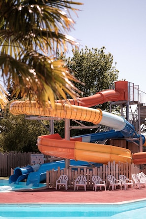 Indoor pool, seasonal outdoor pool - L'Orée de l'Océan (Landevieille)
