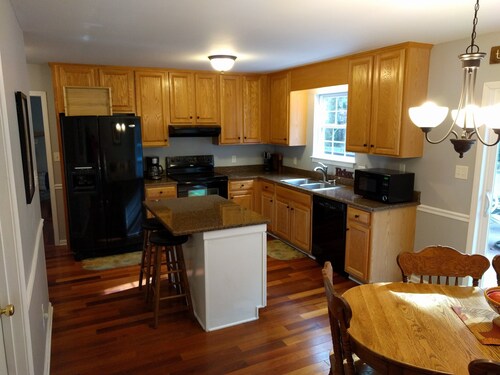 Moondance - Hike / Bike / Golf / Relax w/ Hot Tub - Brevard / DuPont / Caesars H