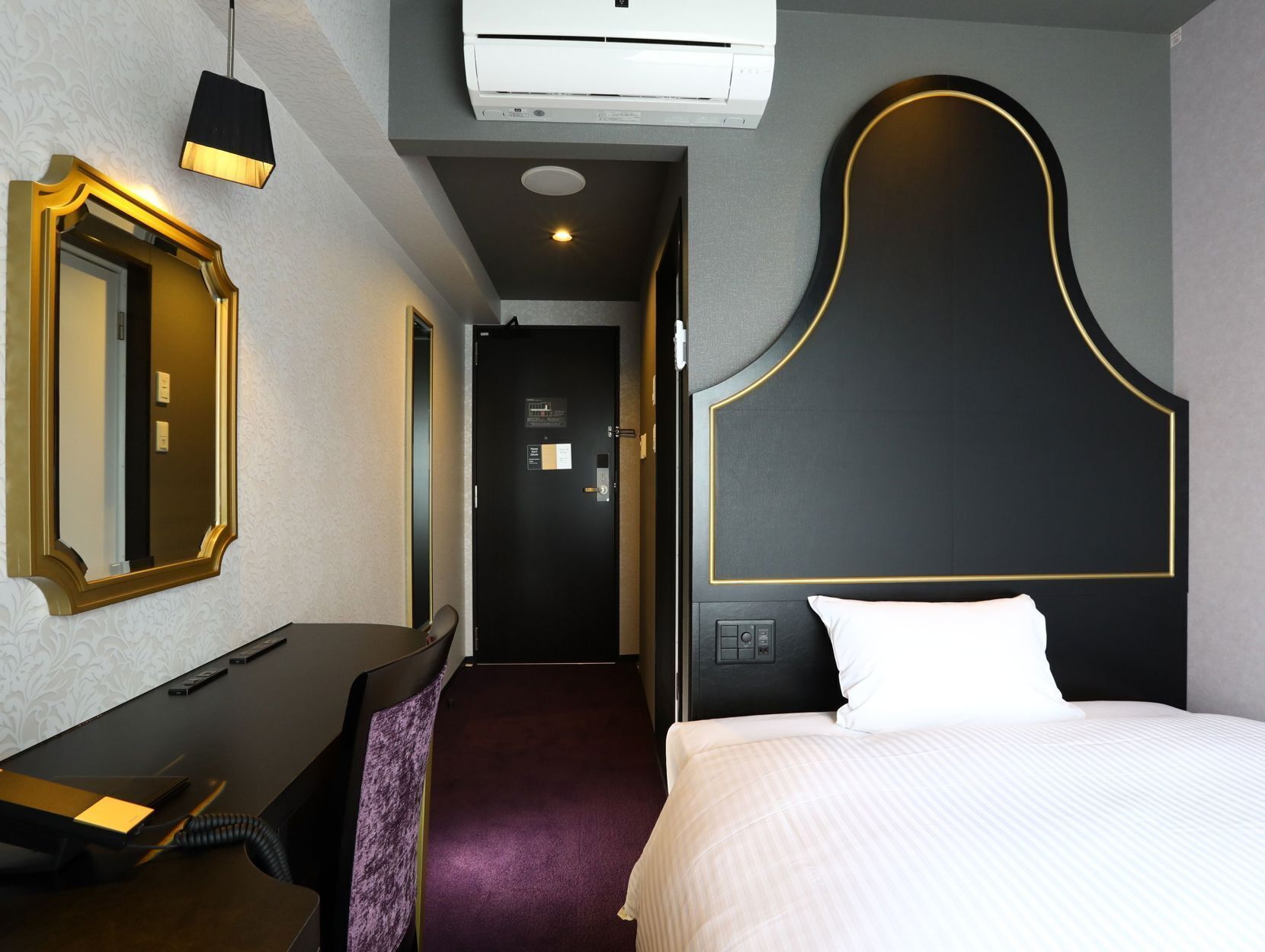 Ropa de cama de alta calidad, decoración individual, escritorio