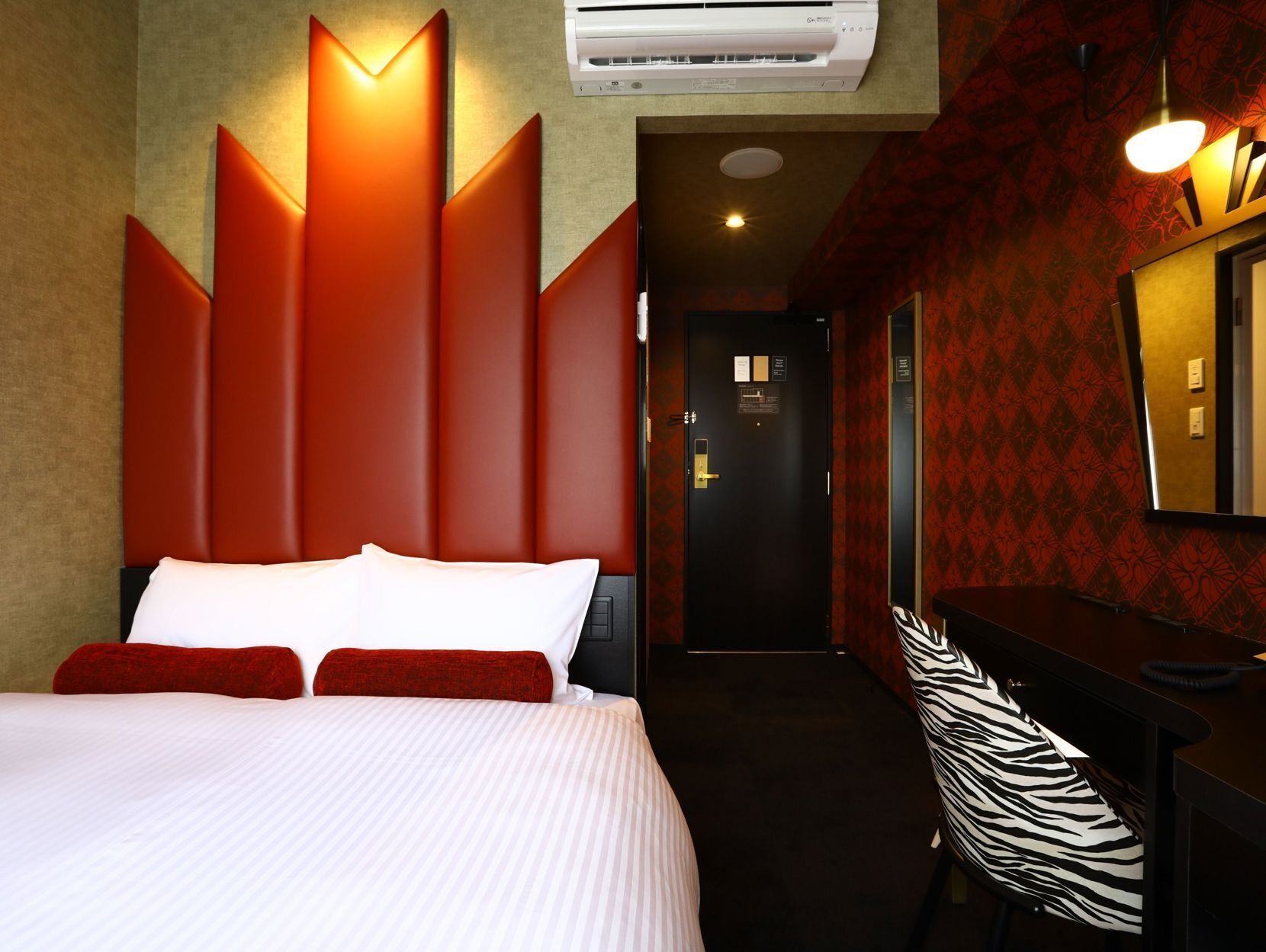 Premium bedding, individually decorated, desk, blackout drapes