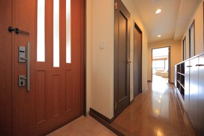 Hallway - Grandouce Shinsaibashi-Higashi (Osaka)