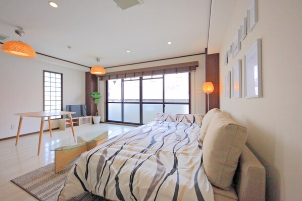 3 Bedroom Apartment | Laptop workspace, blackout drapes, free WiFi, bed sheets - Grandouce Shinsaibashi-Higashi (Osaka)