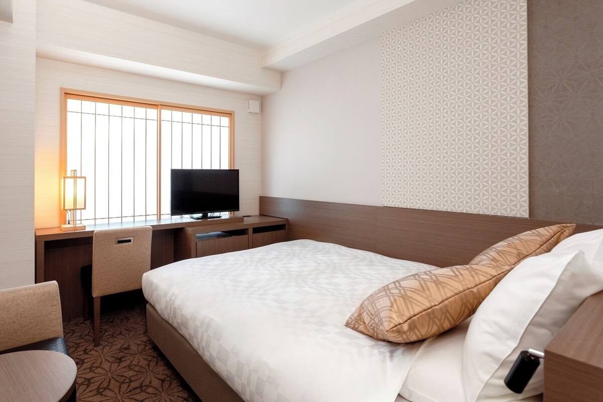 In-room safe, desk, blackout curtains, soundproofing