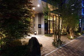 Property entrance - Osaka View Hotel Honmachi (Osaka)