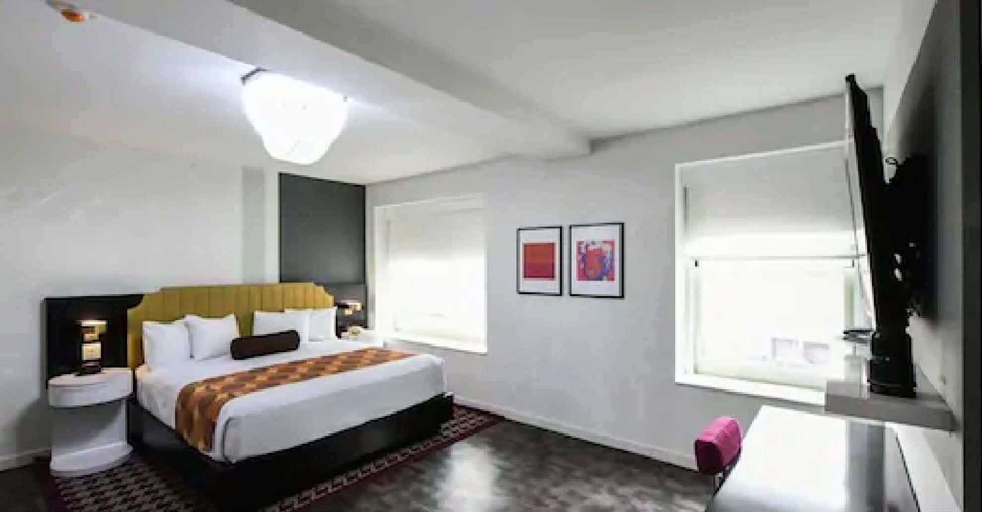 1 bedroom, premium bedding, in-room safe, desk