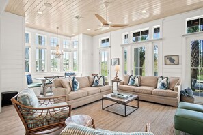 Smart TV, fireplace, DVD player, books - Beach Home w/ Screen Porch near Beach Boardwalk, Pool+More Great Amenities (Port Aransas)