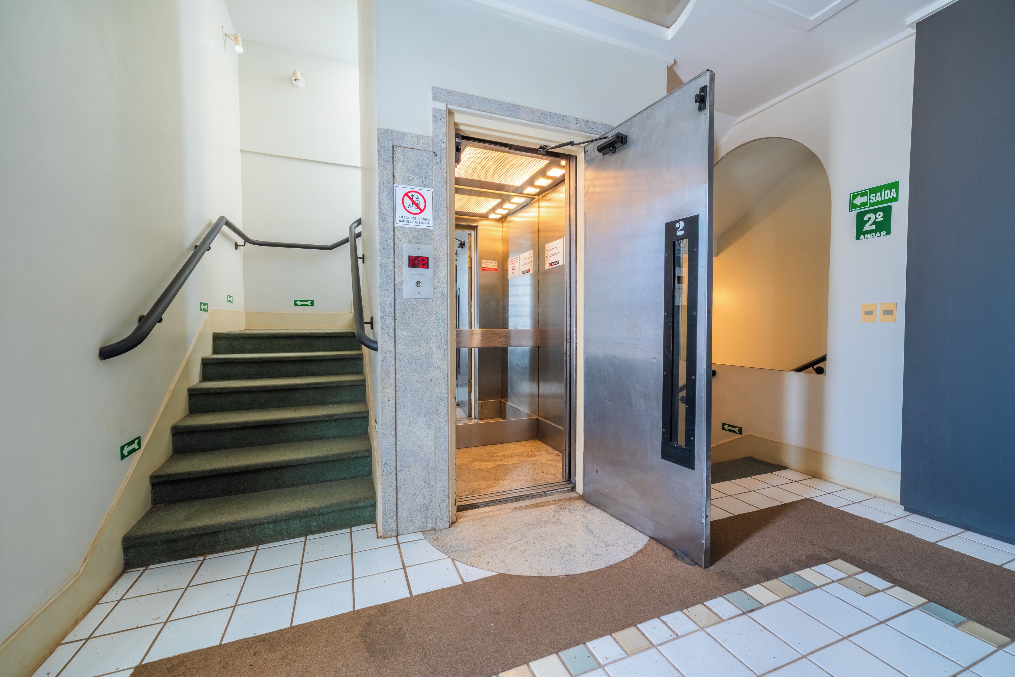 Foto - Hotel Metrópolis
