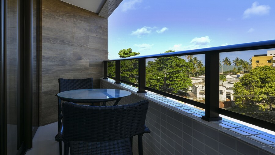 Littoral Gold Flat