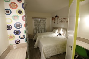 Chambre Standard avec lits jumeaux, 2 lits une place | Minibar, Wi-Fi gratuit, draps fournis
