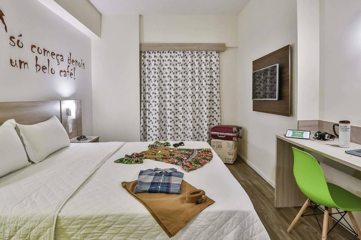 Habitación estándar, 1 cama doble | Minibar, wifi gratis, ropa de cama