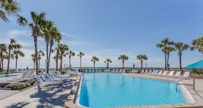 FREE Beach Chair Service Pickleball Courts Dunes of Panama E-603