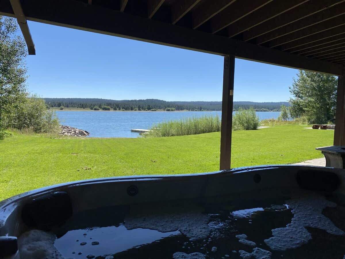 Bain à remous extérieur